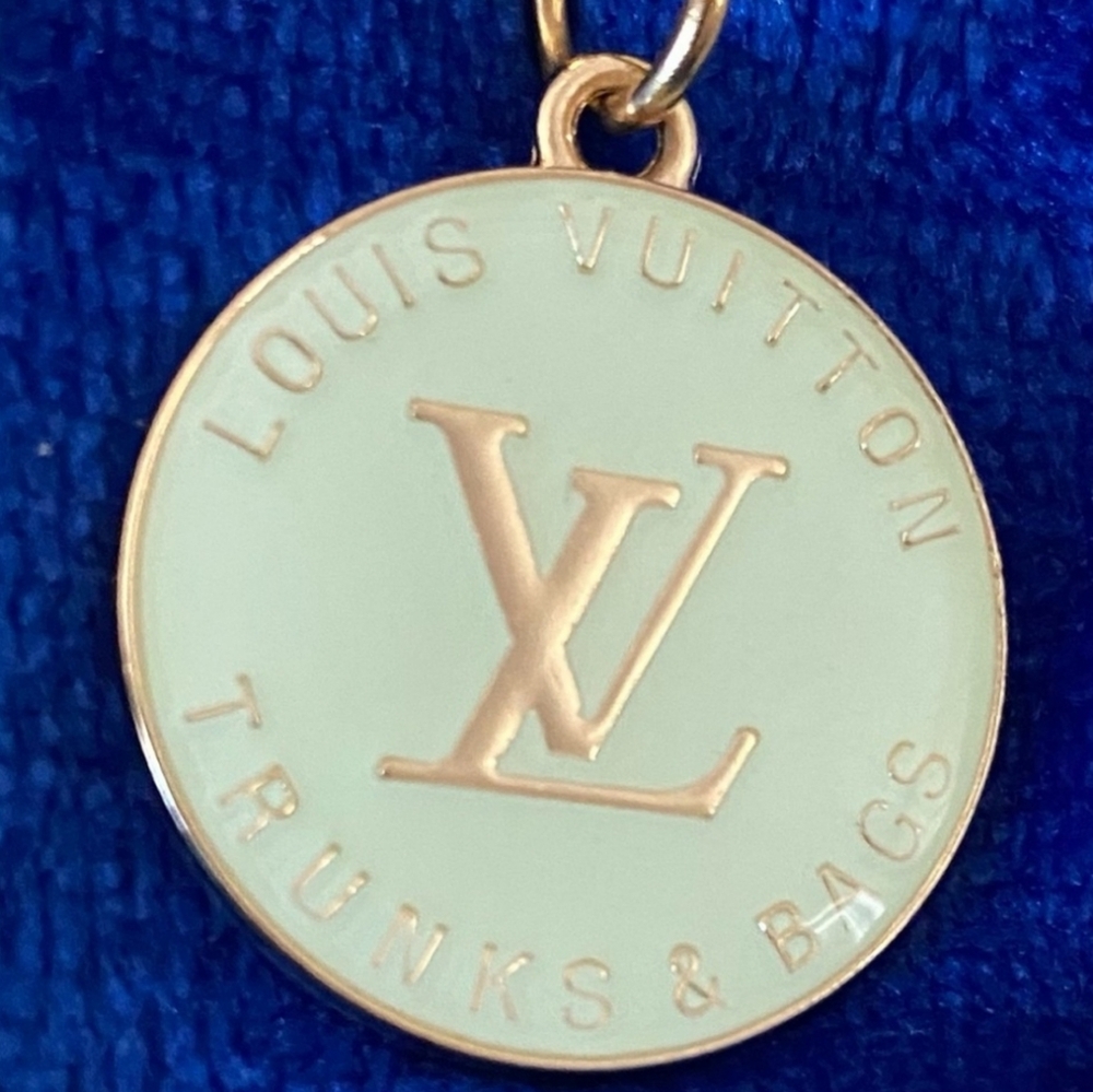 Luxury Charm Off White Cream